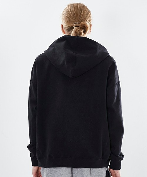 KIIT（キート）の「ハイパーストレッチ裏毛ハーフジップパーカ 