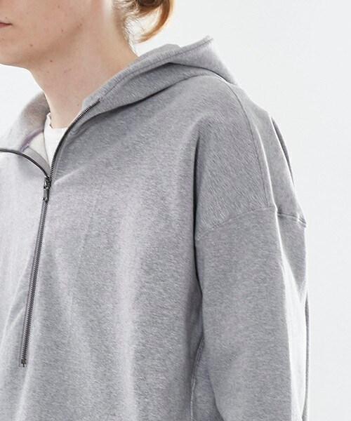 KIIT（キート）の「ハイパーストレッチ裏毛ハーフジップパーカ 