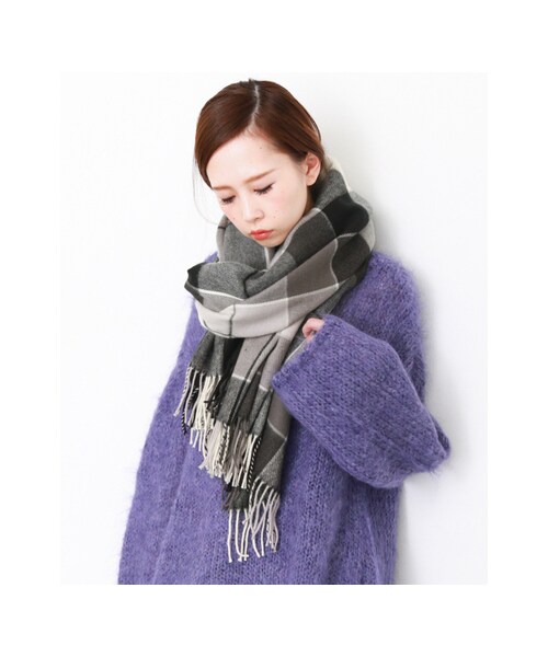 KBF（ケイビーエフ）の「チェック大判ストール（ファッション雑貨・レディース・BLK/BLUE/KHAKI/GRAY・one）」の5枚目の写真