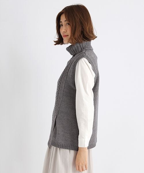 studio CLIP（スタディオクリップ）の「5ゲージベスト×インナーセット（トップス・ライトグレー/ブラック/キャメル・M/L）」の5枚目の写真