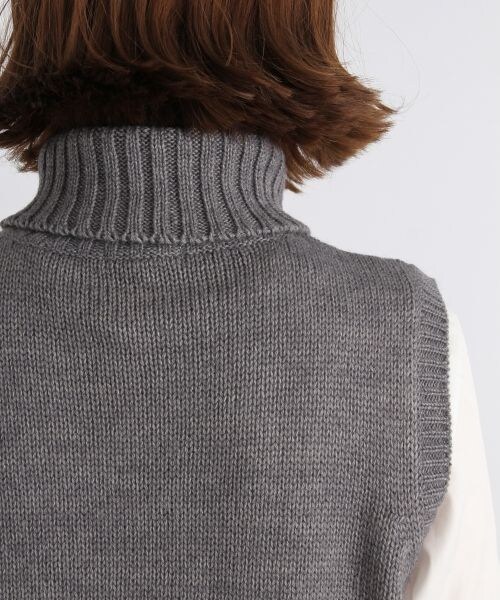 studio CLIP（スタディオクリップ）の「5ゲージベスト×インナーセット（トップス・ライトグレー/ブラック/キャメル・M/L）」の10枚目の写真