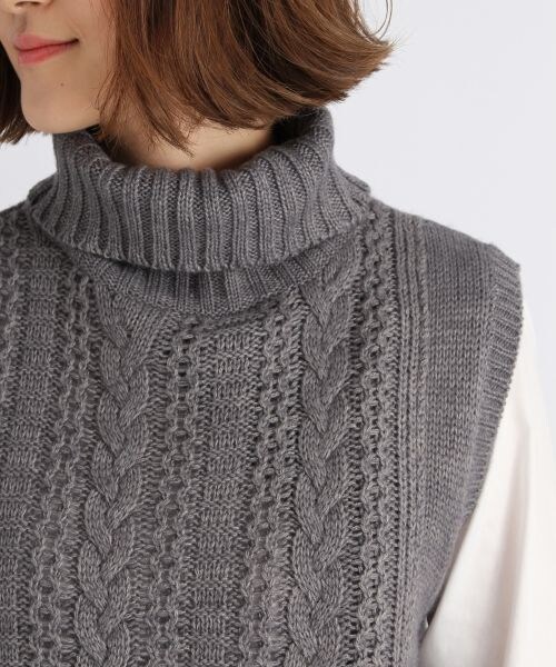 studio CLIP（スタディオクリップ）の「5ゲージベスト×インナーセット（トップス・ライトグレー/ブラック/キャメル・M/L）」の7枚目の写真