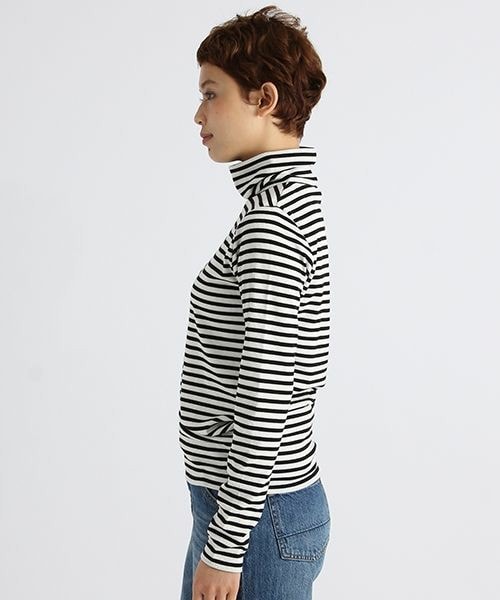 studio CLIP（スタディオクリップ）の「スパンテレコボーダータートルネックプルオーバー（トップス・オフホワイト/杢チャコール/キャメル・M/L）」の4枚目の写真