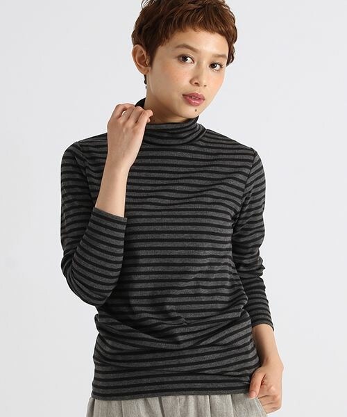 studio CLIP（スタディオクリップ）の「スパンテレコボーダータートルネックプルオーバー（トップス・オフホワイト/杢チャコール/キャメル・M/L）」の2枚目の写真