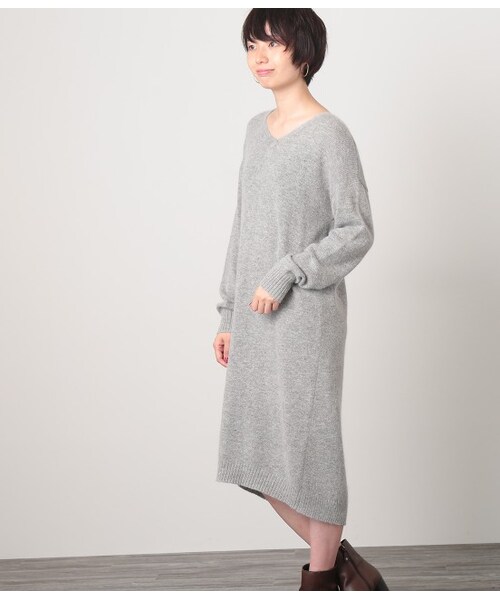 LE JUN(ルジュン)の「アンゴラVNニットワンピース(ワンピース/ドレス・ブラック/グレー・F)」の1枚目の写真