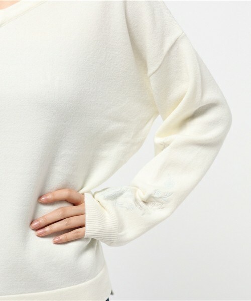 archives（アルシーヴ）の「カシミアタッチプルオーバー（ニット/セーター・レディース・オフホワイト/ブラウン/ネイビー・MEDIUM）」の13枚目の写真