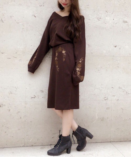 archives（アルシーヴ）の「カシミアタッチプルオーバー（ニット/セーター・レディース・オフホワイト/ブラウン/ネイビー・MEDIUM）」の7枚目の写真