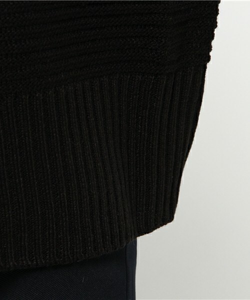 archives（アルシーヴ）の「度違いタートルプルオーバー（ニット/セーター・レディース・ブラック/ダークブラウン/ベージュ・MEDIUM）」の9枚目の写真