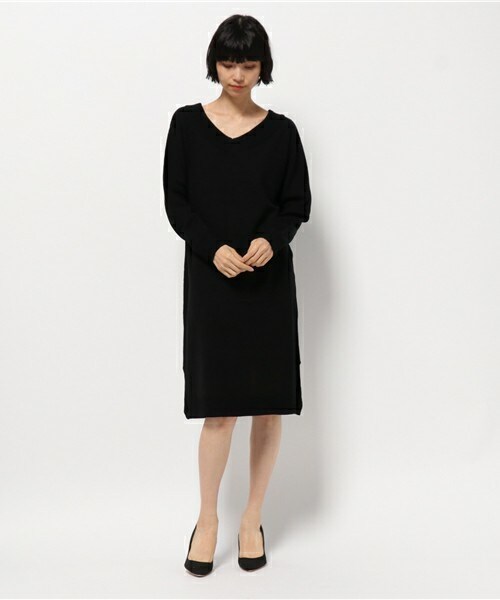 archives（アルシーヴ）の「Vネックワンピース（ワンピース・レディース・オフホワイト/ブラック/ブラウン/ピンク・MEDIUM）」の8枚目の写真