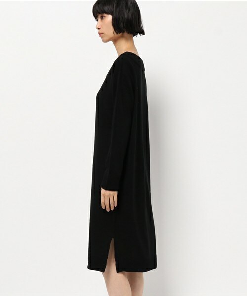 archives（アルシーヴ）の「Vネックワンピース（ワンピース・レディース・オフホワイト/ブラック/ブラウン/ピンク・MEDIUM）」の6枚目の写真