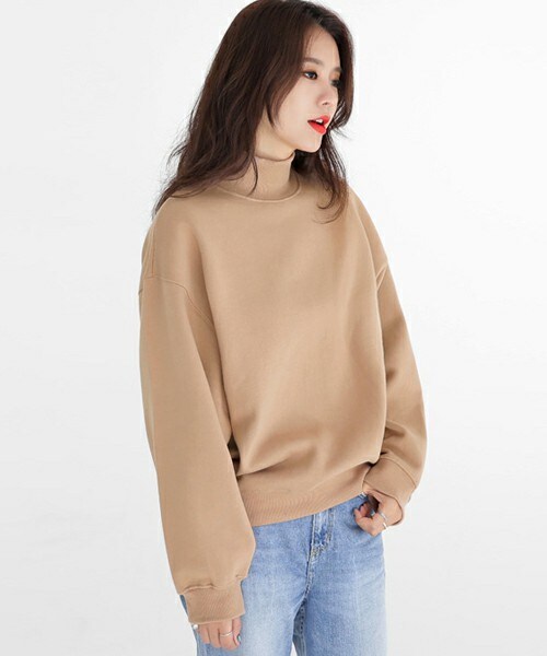 DHOLIC（ディーホリック）の「裏起毛ハイネックスウェットプルオーバー（スウェット・レディース・ディープブルー/ブラウン/ベージュ/ホワイトアイボリー/グレー/カーキ・FREE）」の5枚目の写真