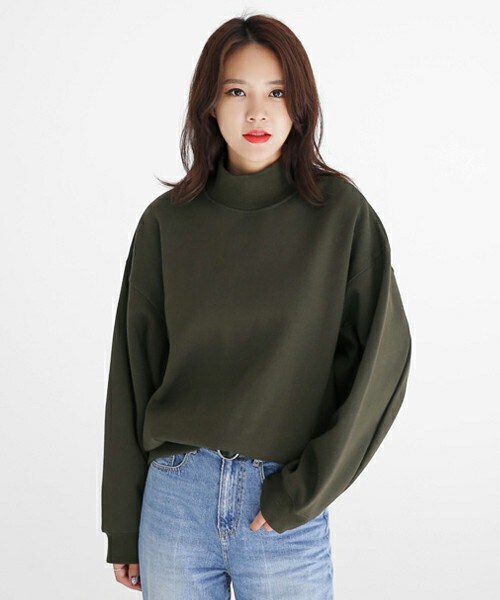 DHOLIC（ディーホリック）の「裏起毛ハイネックスウェットプルオーバー（スウェット・レディース・ディープブルー/ブラウン/ベージュ/ホワイトアイボリー/グレー/カーキ・FREE）」の6枚目の写真