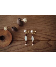 atelier bloom | ビンテージビーズとコットンパールイヤリング(ピアス（両耳用）)