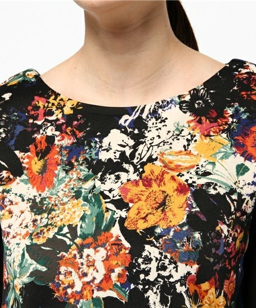 Bou Jeloud(ブージュルード)の「シャドーフラワーティアードプルオバー(Tシャツ/カットソー・キャメル/ピンク・38)」の6枚目の写真
