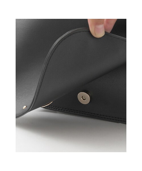 RODE SKO（ロデスコ）の「MARINA プチスタッズショルダー（バッグ・レディース・BEIGE/BLACK・-）」の12枚目の写真