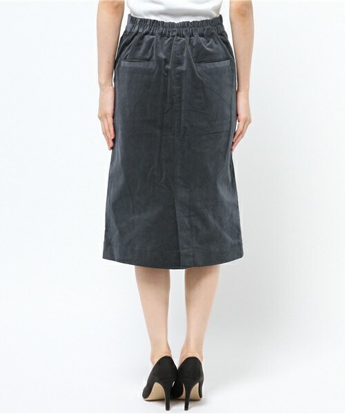 archives（アルシーヴ）の「コーデュロイタイトスカート（スカート・レディース・ブラウン/ベージュ/ネイビー・MEDIUM）」の6枚目の写真