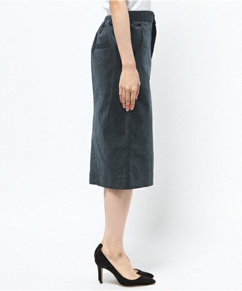 archives（アルシーヴ）の「コーデュロイタイトスカート（スカート・レディース・ブラウン/ベージュ/ネイビー・MEDIUM）」の5枚目の写真