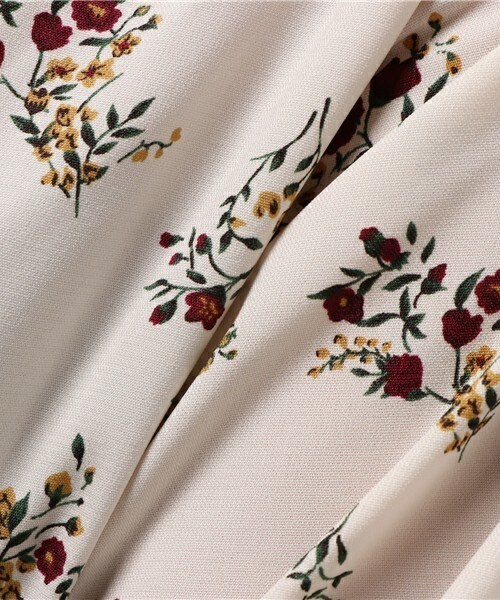 archives（アルシーヴ）の「花柄ロングガウンワンピース（ワンピース・レディース・オフホワイト/ブラウン/ネイビー・MEDIUM）」の11枚目の写真