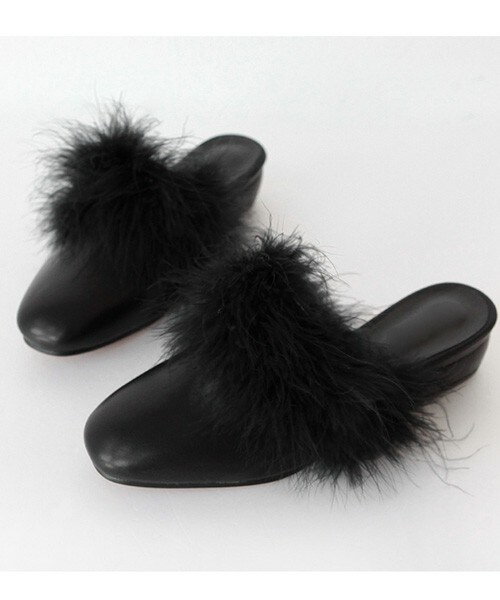 DHOLIC（ディーホリック）の「フェイクファーミドルヒールミュール（その他シューズ・レディース・ブラウン/グリーン/グレー/ブラック/ブルー・230/235/240/245/250）」の2枚目の写真