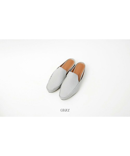 SINOWS(シノウズ)の「simple loafer mule(モカシン/デッキシューズ・レディース・white/gray/brown/black・23.0㎝∼25.0㎝)」の3枚目の写真