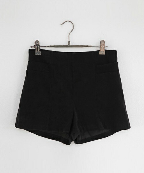 DHOLIC（ディーホリック）の「フロントポケットハイウエストショートパンツ（その他パンツ・レディース・ベージュ/ワイン/ブラック・S/M）」の2枚目の写真