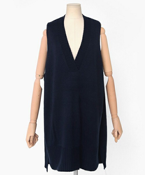 DHOLIC（ディーホリック）の「深Vネックニットベスト（ベスト・レディース・ダークベージュ/ブラック/ワイン/ブラックグレー/ネイビー・FREE）」の4枚目の写真