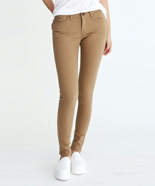 DHOLIC（ディーホリック）の「8COLORSスキニーパンツ（その他パンツ・レディース・アイボリー/カーキ/ダークオレンジ/ネイビー/ブラック/ブラックグレー/ベージュ/レッドパープル・25/26/27/28/29）」の4枚目の写真