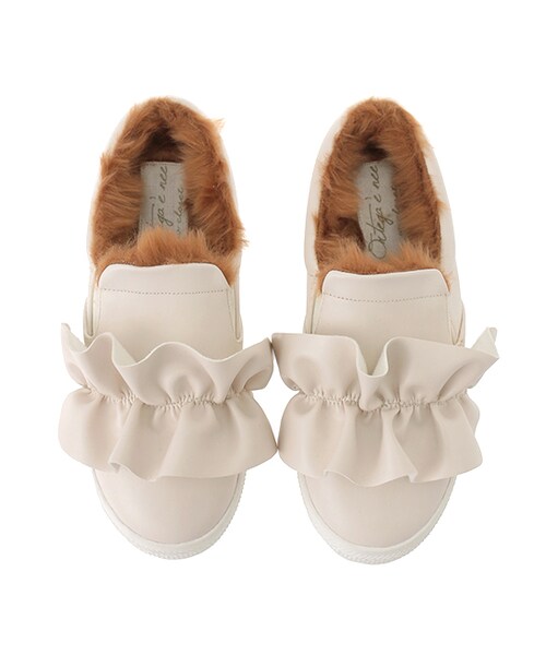 w closet（ダブルクローゼット）の「フリルはみだしファースリッポン（シューズ・レディース・ホワイト/ブラック・M/L）」の3枚目の写真