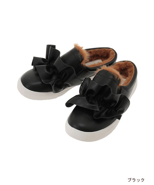 w closet（ダブルクローゼット）の「フリルはみだしファースリッポン（シューズ・レディース・ホワイト/ブラック・M/L）」の2枚目の写真