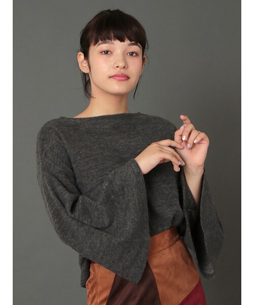 w closet（ダブルクローゼット）の「ボートネックフレア袖プルオーバー（トップス・レディース・オフホワイト/Sグレー/オレンジ/チャコール・FREE）」の5枚目の写真