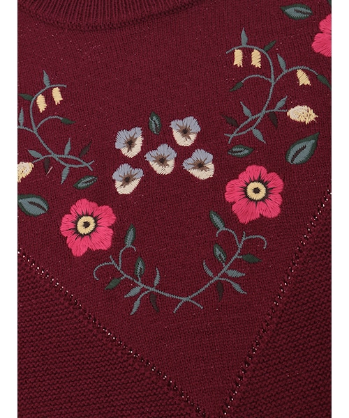 w closet（ダブルクローゼット）の「花柄刺繍入りニットプルオーバー