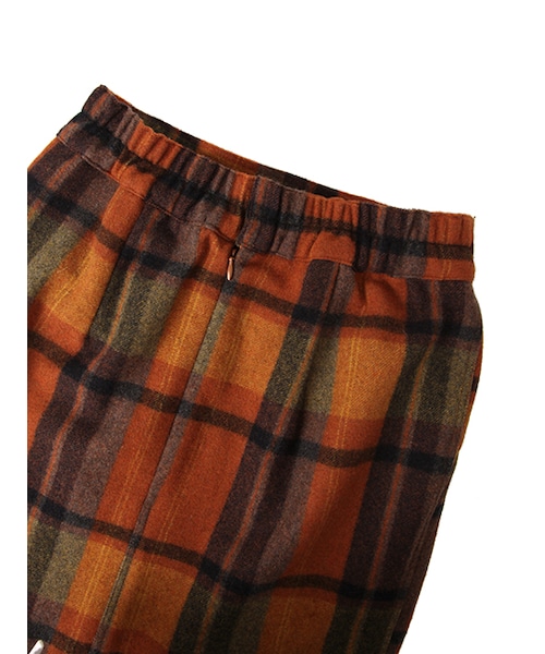 w closet（ダブルクローゼット）の「起毛チェックタイトスカート（スカート・レディース・レッド/ブルー/オレンジ・FREE）」の8枚目の写真