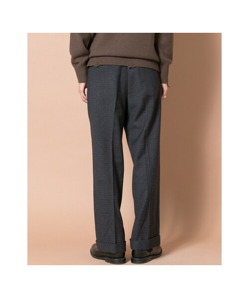 URBAN RESEARCH（アーバンリサーチ）の「ZUBON GUNCLUB CHECK 2TUCK WIDE（パンツ・メンズ・BLACK/CAMEL・1/2/3）」の9枚目の写真
