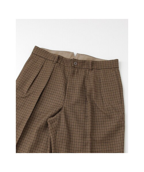 URBAN RESEARCH（アーバンリサーチ）の「ZUBON GUNCLUB CHECK 2TUCK WIDE（パンツ・メンズ・BLACK/CAMEL・1/2/3）」の10枚目の写真