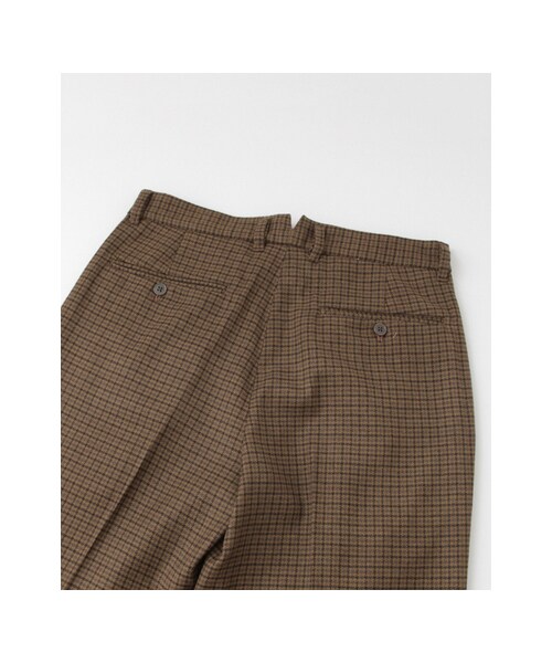 URBAN RESEARCH（アーバンリサーチ）の「ZUBON GUNCLUB CHECK 2TUCK WIDE（パンツ・メンズ・BLACK/CAMEL・1/2/3）」の15枚目の写真