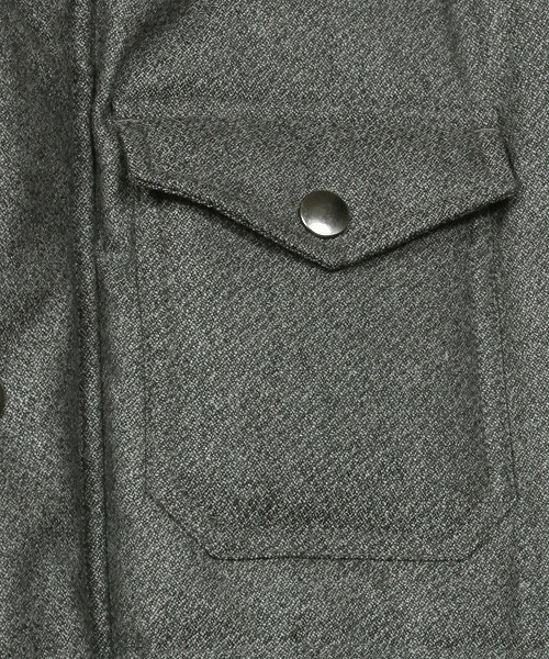 MEN'S BIGI(メンズビギ)の「【渡部篤郎さん着用 メンズクラブ12月号 掲載商品】ボリュームネックフードダウンジャケット/フランネルアムンゼン(ダウンジャケット/コート・メンズ・グレー/ネイビー・SS/S/M/L)」の17枚目の写真
