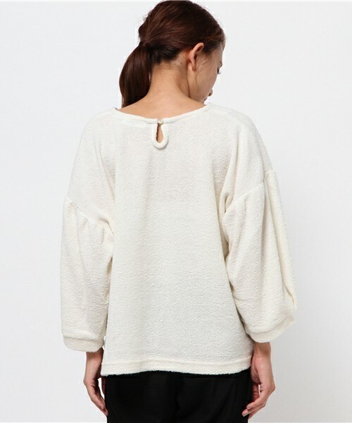 archives（アルシーヴ）の「袖ボリュームプルオーバー（Tシャツ/カットソー・レディース・オフホワイト/ブラック/グレー・MEDIUM）」の6枚目の写真