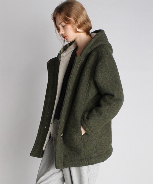 RNA-N（アールエヌエーエヌ）の「＜予約＞ボンディングZip upジャケット（ジャケット/アウター・レディース・ベージュ/カーキ/チャコール・M）」の4枚目の写真