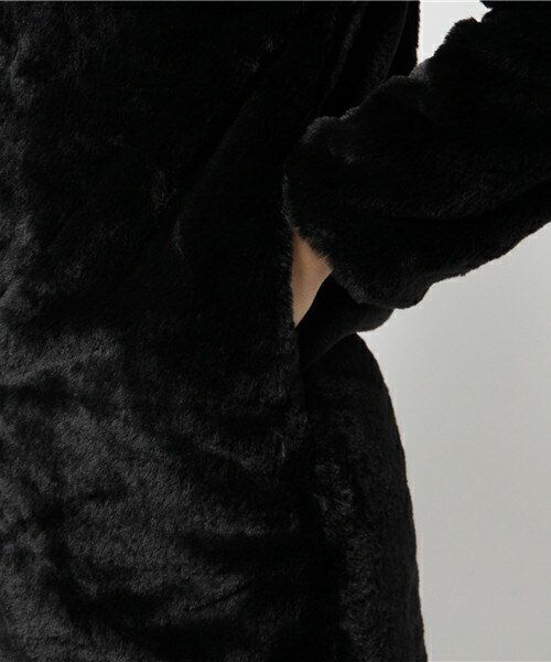 archives（アルシーヴ）の「フェイクファーノーカラーコート（ノーカラージャケット・レディース・ブラック/ベージュ・MEDIUM）」の7枚目の写真