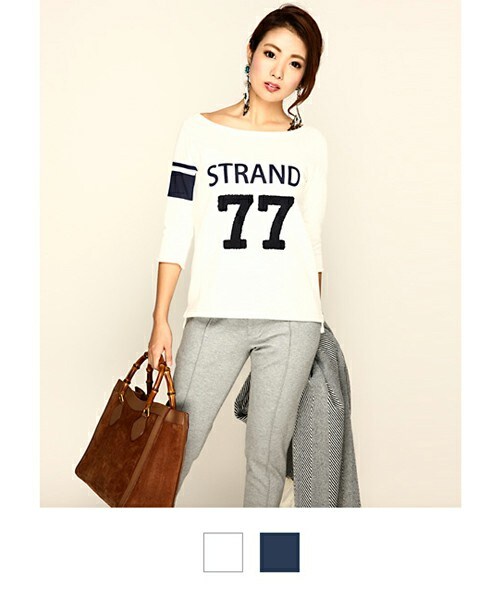 THE STRAND（ストランド）の「THE STRAND(ストランド) カレッジデザイン ナンバー刺繍トップス（Tシャツ/カットソー・レディース・ホワイト/ネイビー・FREE）」の2枚目の写真