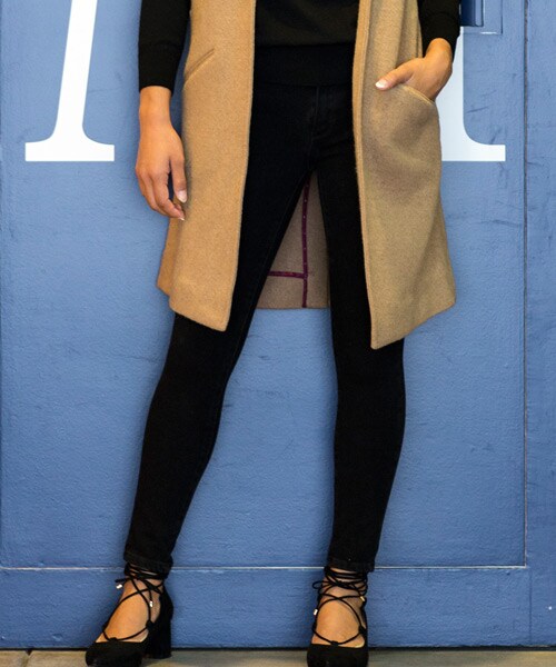 GAP（ギャップ）の「スキニーデニム（デニムパンツ・レディース・ブラック・24/23）」の2枚目の写真