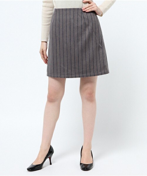 archives（アルシーヴ）の「ストライプウールスカート（スカート・レディース・ブラック/グレー/ネイビー・MEDIUM）」の2枚目の写真