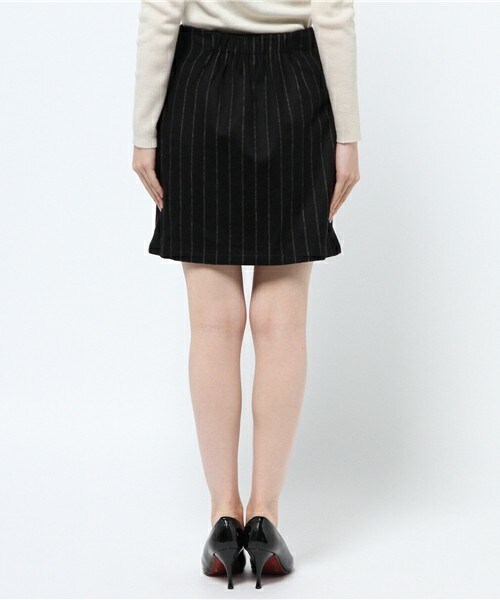 archives（アルシーヴ）の「ストライプウールスカート（スカート・レディース・ブラック/グレー/ネイビー・MEDIUM）」の6枚目の写真