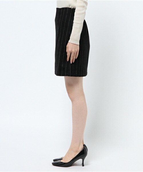 archives（アルシーヴ）の「ストライプウールスカート（スカート・レディース・ブラック/グレー/ネイビー・MEDIUM）」の5枚目の写真