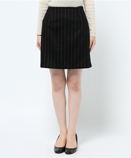 archives（アルシーヴ）の「ストライプウールスカート（スカート・レディース・ブラック/グレー/ネイビー・MEDIUM）」の4枚目の写真