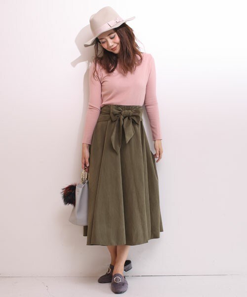 Bab Bou Jeloud（バブブージュルード）の「【Bab】リブニットオフショルダートップス（ニット/セーター・レディース・ピンク/ブラック/ブラウン/カーキ・FREE）」の5枚目の写真