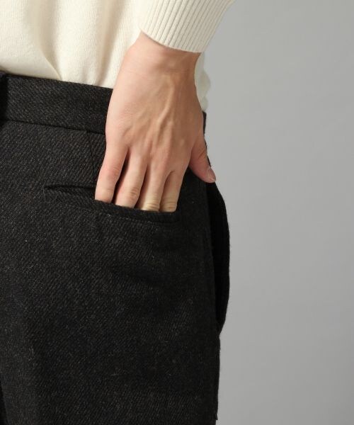 HARE（ハレ）の「ツイードテーパードパンツ（パンツ・グレー/ブラウン/ネイビー）」の14枚目の写真