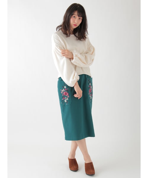 w closet(ダブルクローゼット)の「刺繍入りタイトスカート(スカート・レディース・グリーン/レンガ/クロ・FREE)」の13枚目の写真