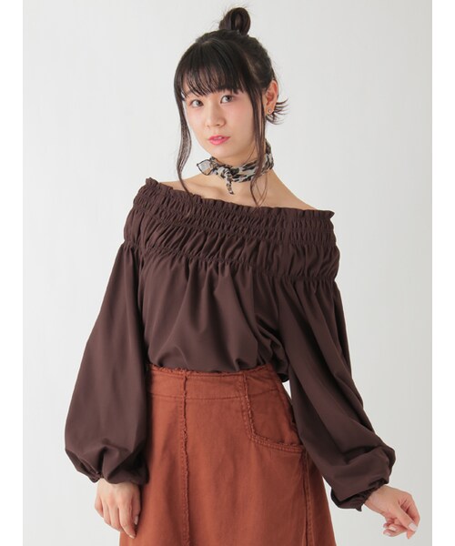 w closet（ダブルクローゼット）の「2wayシャーリングプルオーバー（トップス・レディース・レッド/Dブラウン/ブラック・FREE）」の4枚目の写真