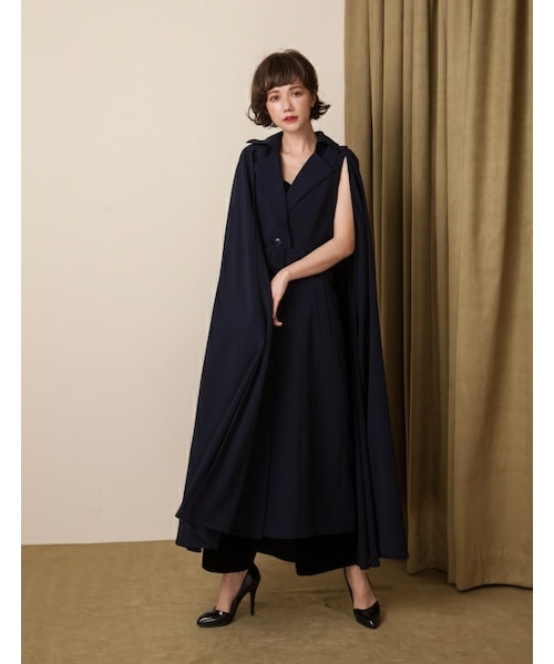 Marjorie（マージョリー）の「魔術師，兩件式披風大翻領背心長外套（ジャケット/アウター・レディース・深藍/杏・F）」の2枚目の写真